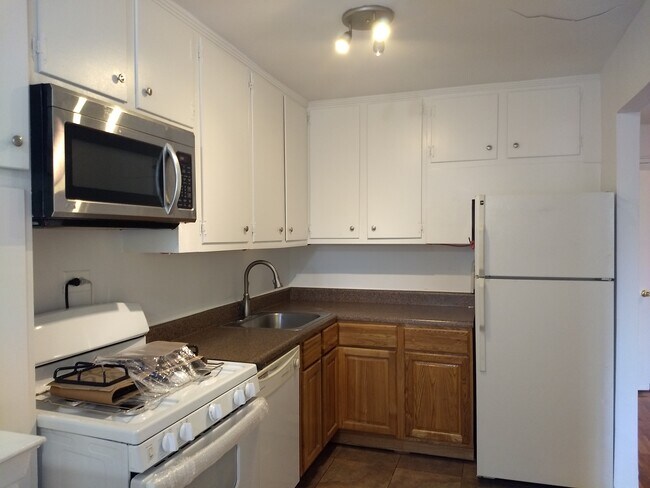 Kitchen - 108-50 62nd Dr