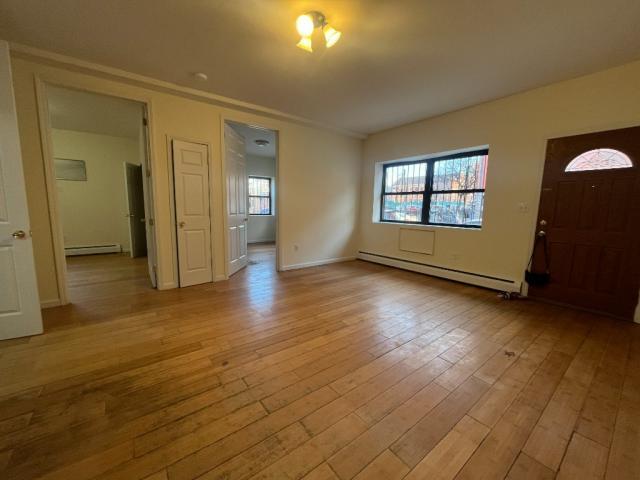 Foto del edificio - 2 bedroom in BROOKLYN NY 11207