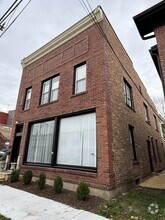 Building Photo - 117 W Prairie St