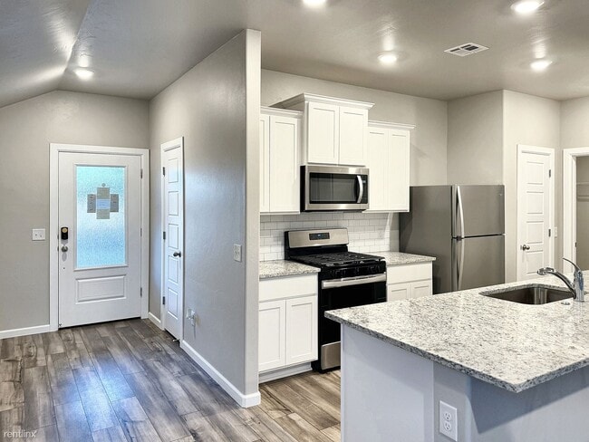 Building Photo - 3 br, 2 bath House - 12613 Florence Ln