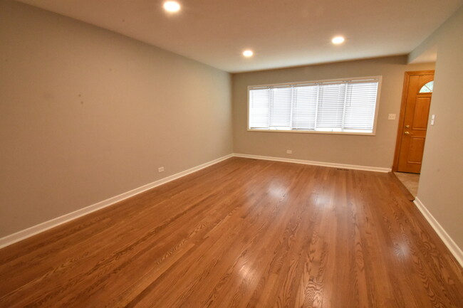 Building Photo - 8326 N Harlem Ave