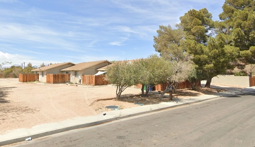 Primary Photo - 213 S Valley St