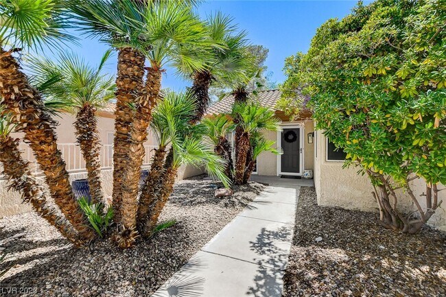 Building Photo - 8701 Prairie Hill Dr