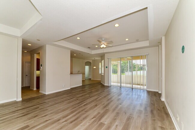 Foto del edificio - 12544 30th St Cir E