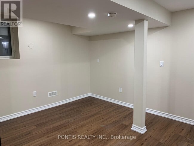 Building Photo - 2489 Felhaber Crescent