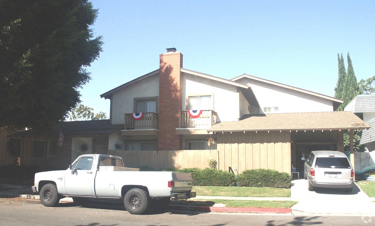 Building Photo - 16081 Malaga Ln