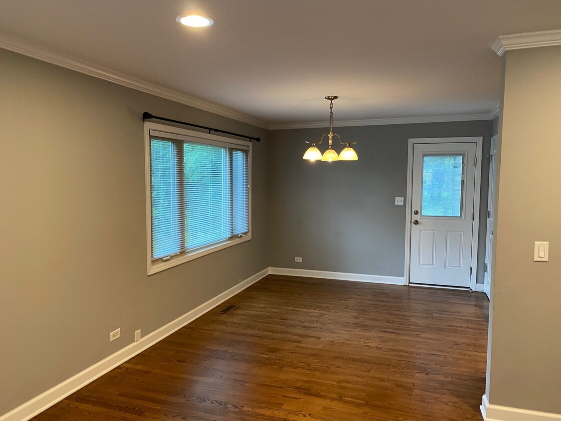 138 Richard Ave, Elmhurst, IL 60126 House Rental in Elmhurst, IL