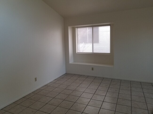 Foto del edificio - 1313 Misty View Ct