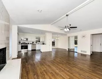 Building Photo - 603 High Meadow Dr
