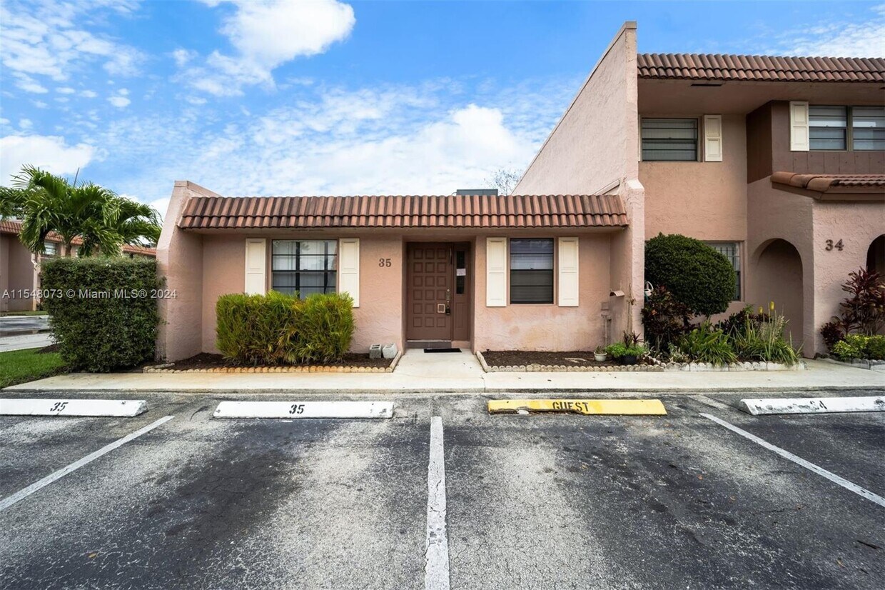 Primary Photo - 35 Cortez Way