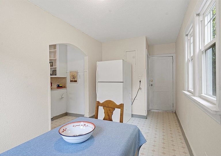 Primary Photo - 514 5th St NE