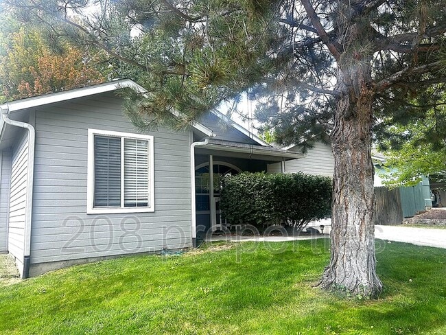 Foto del edificio - 5903 S Snowdrop Pl