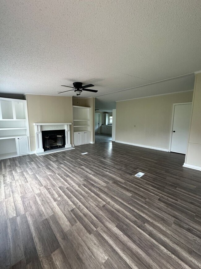 Foto del edificio - 1405 Edwards Rd ALMA, AR 72921