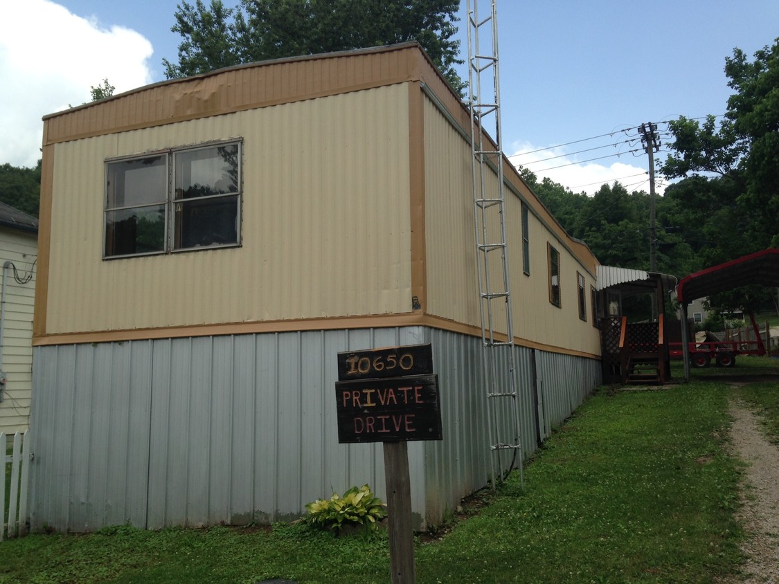 Building Photo - 10650 OH-550