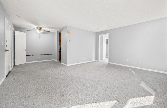 Building Photo - Maple Heights