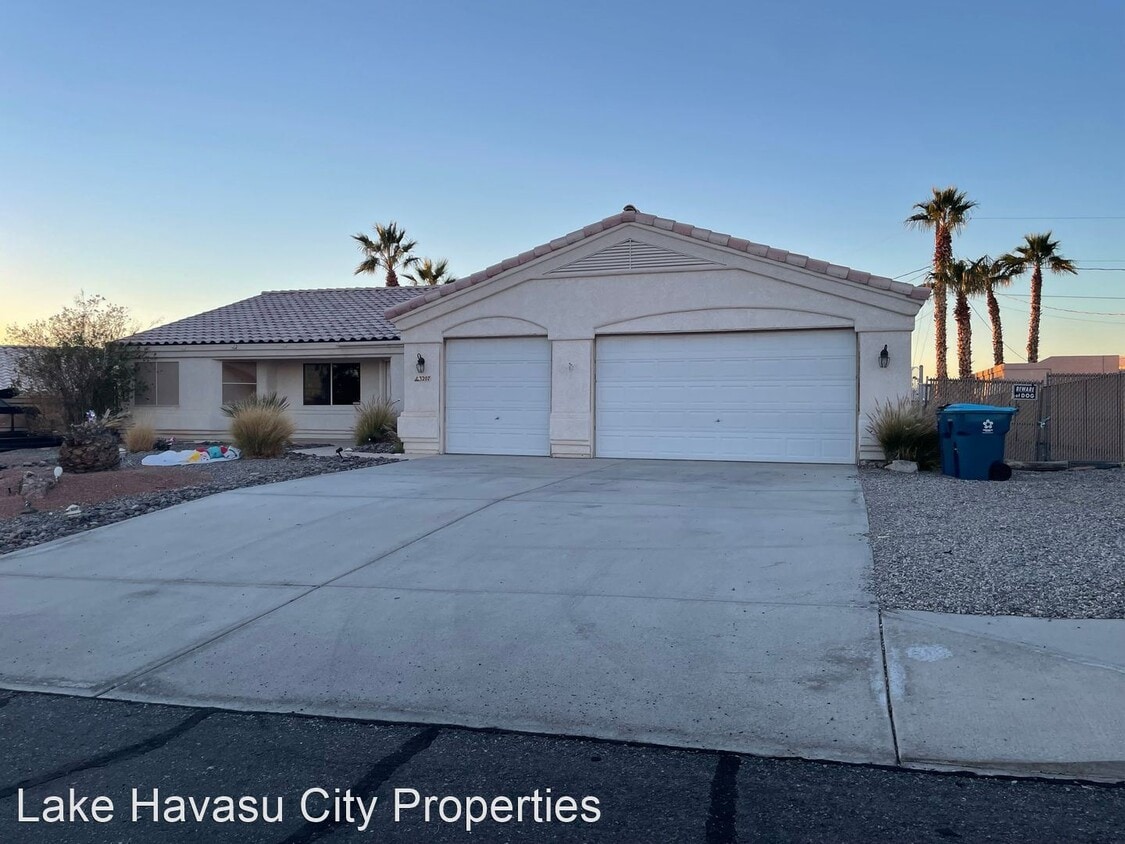 3207 Jamaica Blvd S, Lake Havasu City, AZ 86406 House Rental in Lake Havasu City, AZ