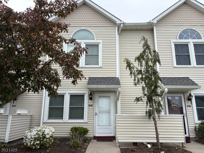 Building Photo - 646 Faulkner Dr