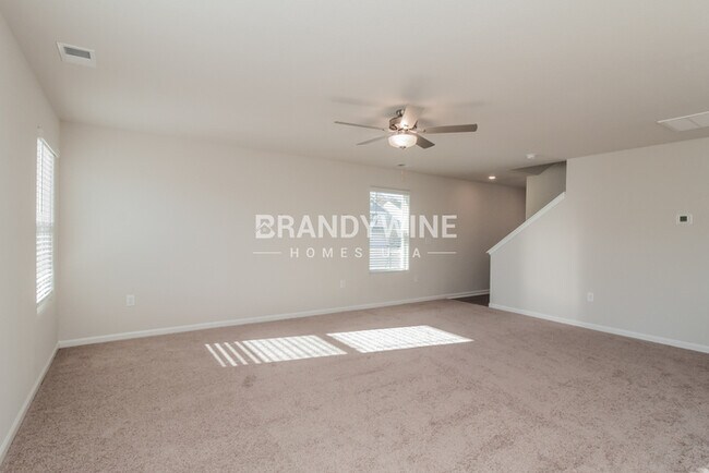 Building Photo - NEW Lower Rental Rate Leasing Special: Mar...
