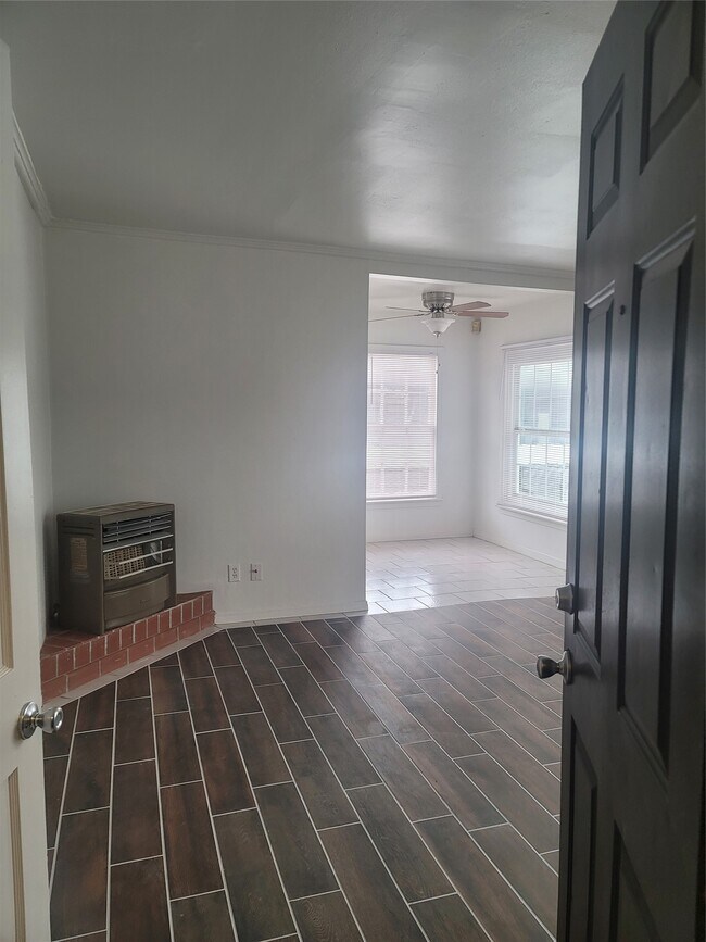 Foto del edificio - 1914 Binz St