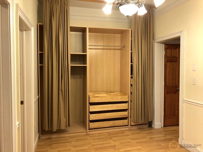 Foto del edificio - 236 E 77th St