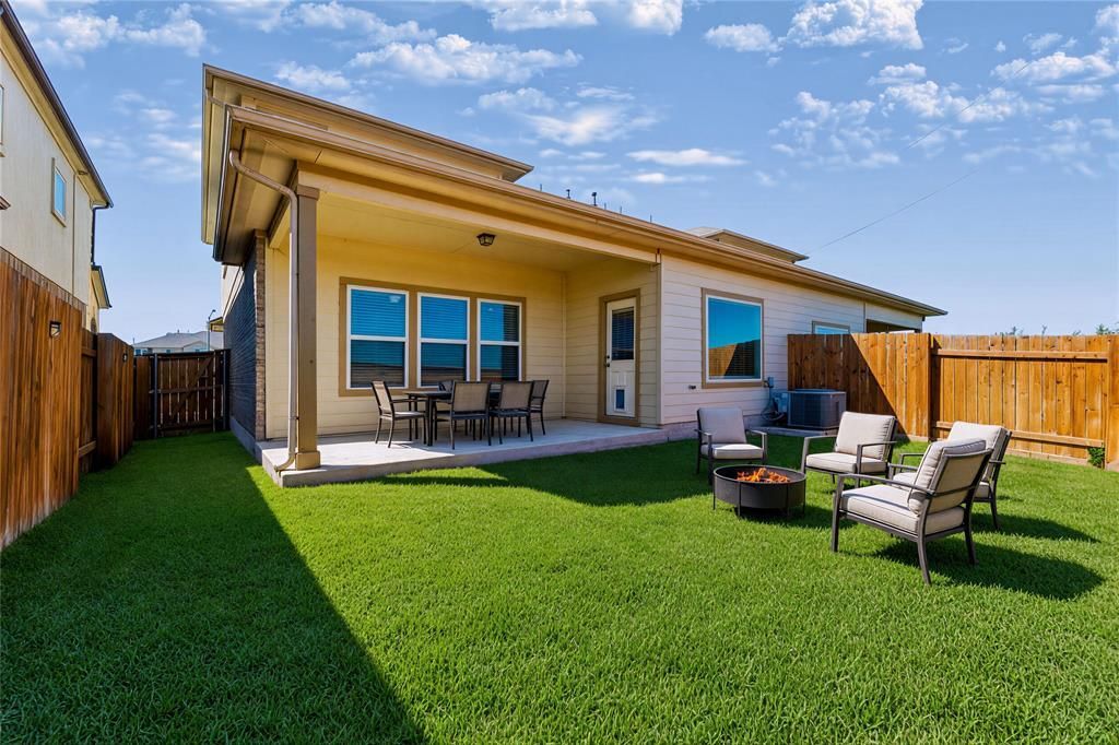 Building Photo - 1173 La Conterra Blvd