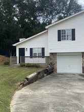 Building Photo - 145 Viking Dr