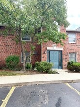 Building Photo - 1384 Cunat Ct
