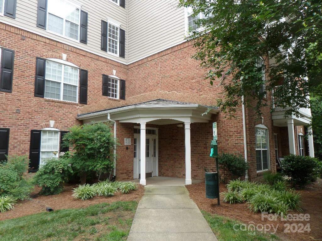 Primary Photo - 3224 Margellina Drive