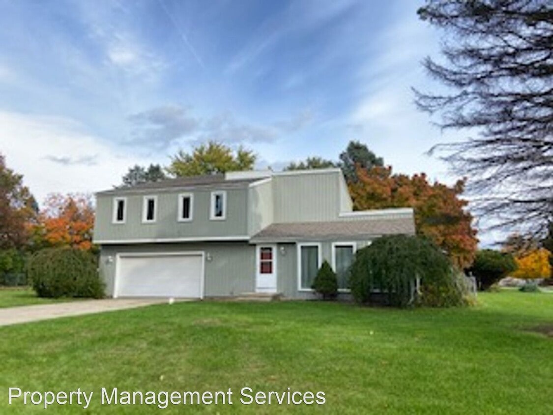 Foto principal - 4 br, 2 bath House - 51832 Hedge Lane