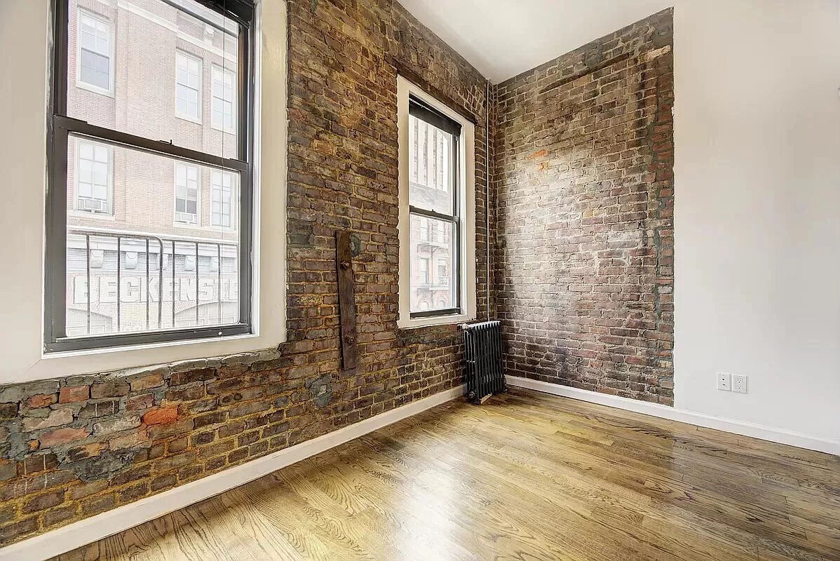 Primary Photo - 130 Allen Street