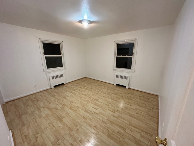 Bedroom 1 - 2309 Hylan Blvd