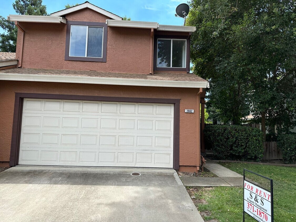 Primary Photo - 2662 Tyler Way
