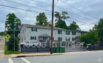 Building Photo - 305 8th Ave E