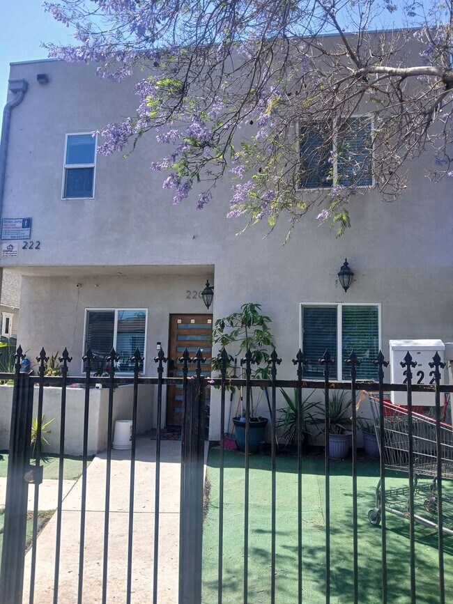 Foto del edificio - 220 E 61st St