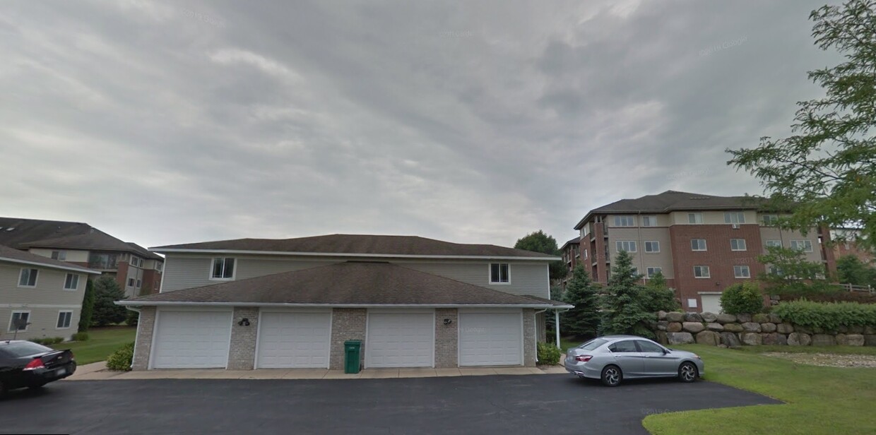Primary Photo - 241 Meadowside Dr
