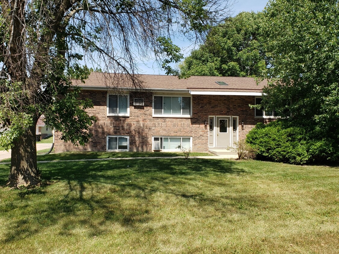 525 Seminole Way Unit 0, Deforest, WI 53532 Apartments in Deforest