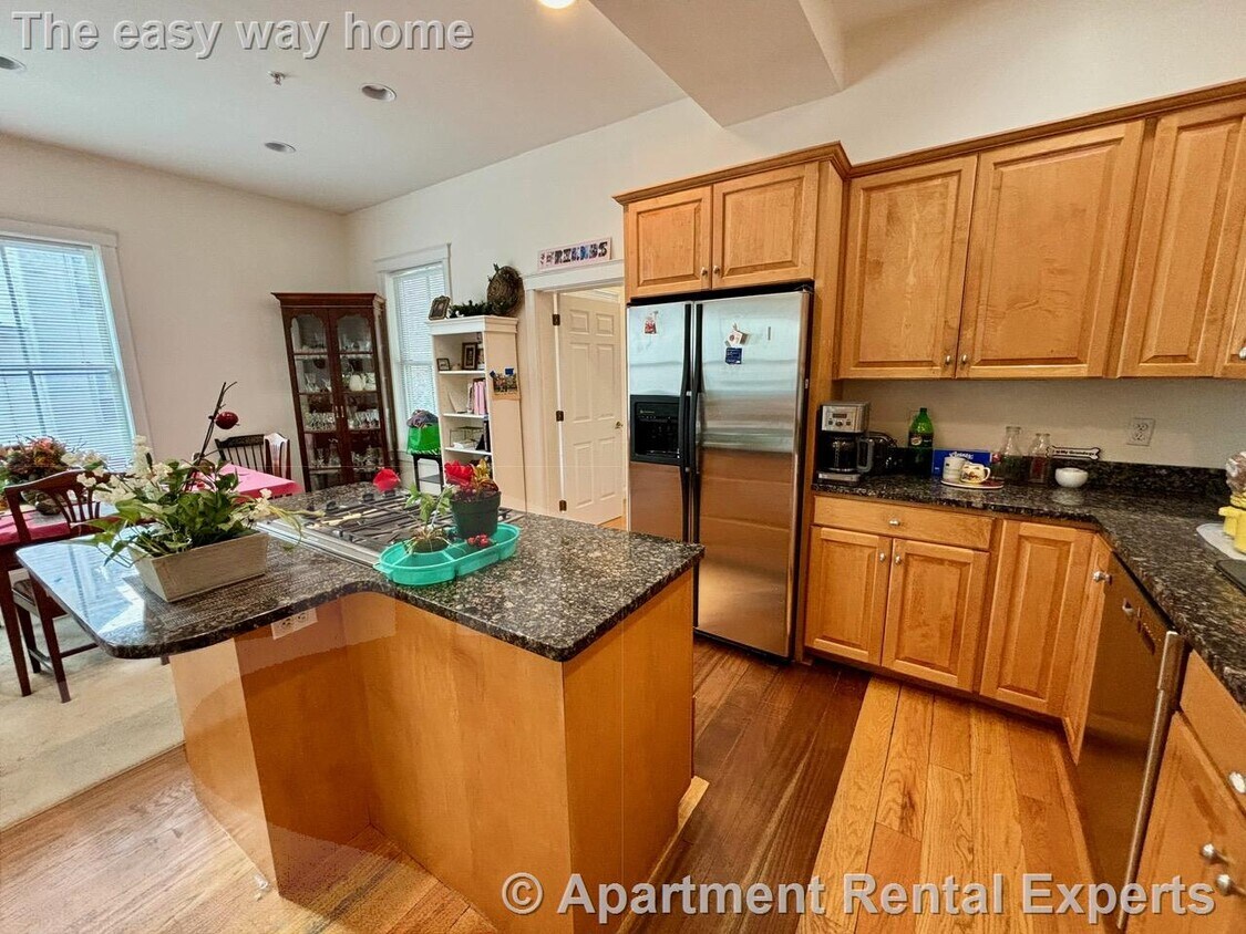 Primary Photo - 39 Inman St