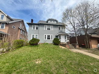 Building Photo - 2865 Avondale Ave
