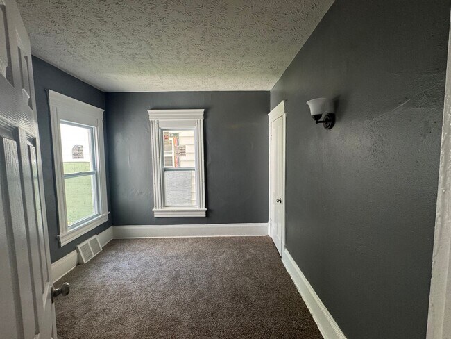 Foto del edificio - 2048 W 95th St