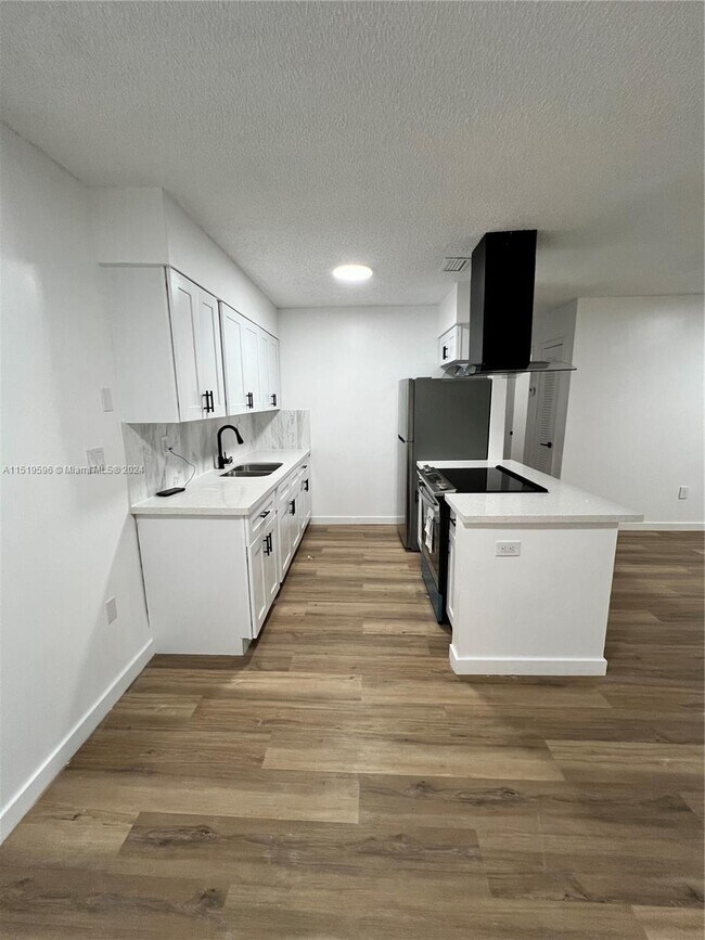 Foto del edificio - 2620 NE 205th St