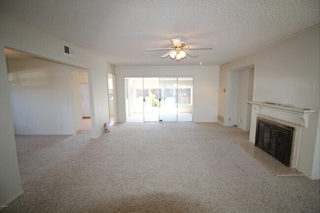 Foto del edificio - 2568 Ukiah St