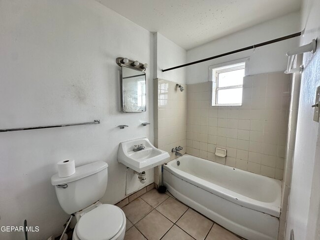 Foto del edificio - 2606 Sacramento Ave