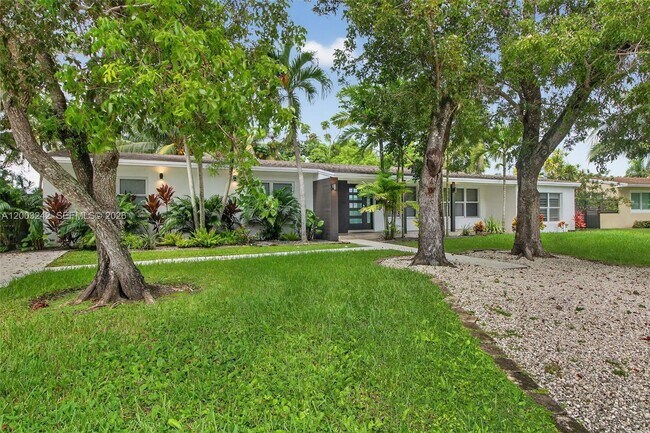 Foto del edificio - 6090 SW 63rd Ave