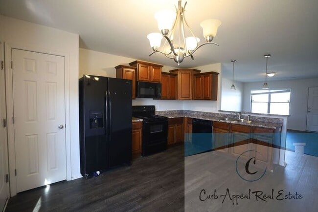 Foto del edificio - Beautiful 3 bed / 2 bath home with a spacious back yard - Nettleton!!