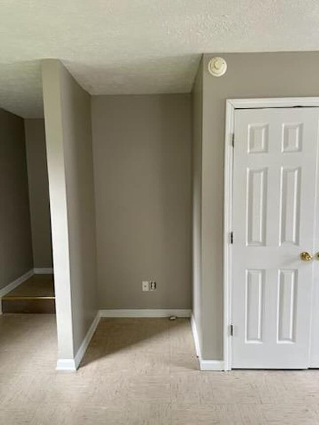 Foto del edificio - Newly Renovated 2 BR/1BA