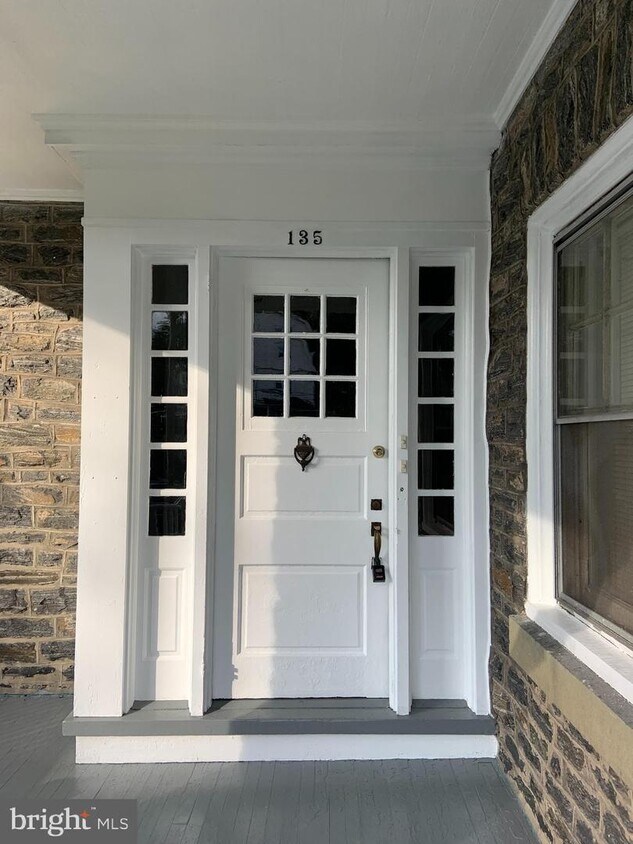 Primary Photo - 135 Walnut St