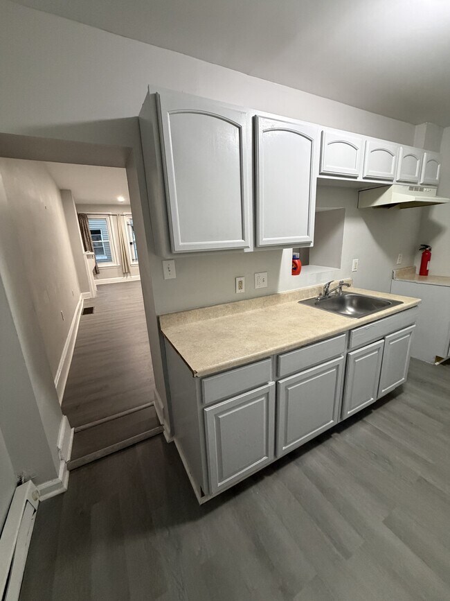 Foto del edificio - 1442 N Newkirk St