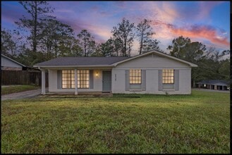 Building Photo - 5925 Couton Dr