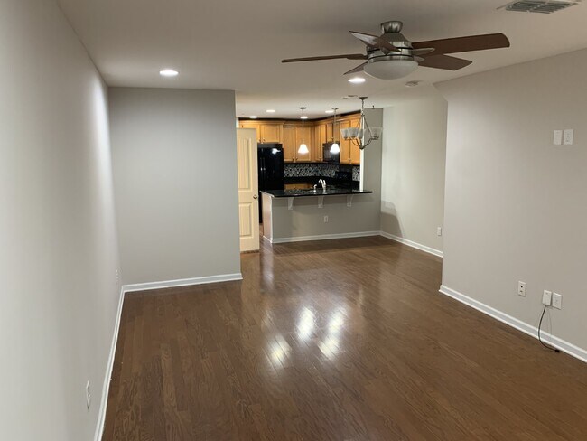 Building Photo - 2704 River Vista Ct