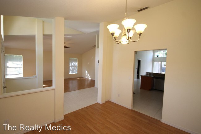 Building Photo - 857 River Boat Cir